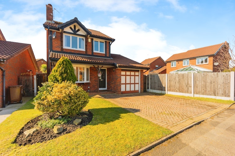 3 bedroom detached house