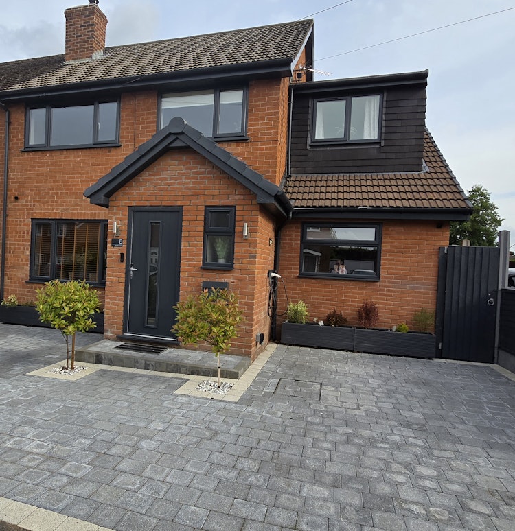 4 bedroom semi-detached house