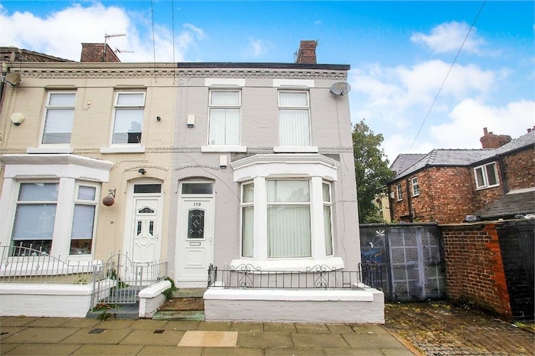3 bedroom terraced house