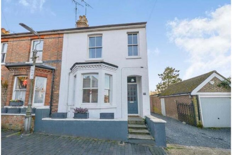 3 bedroom semi-detached house