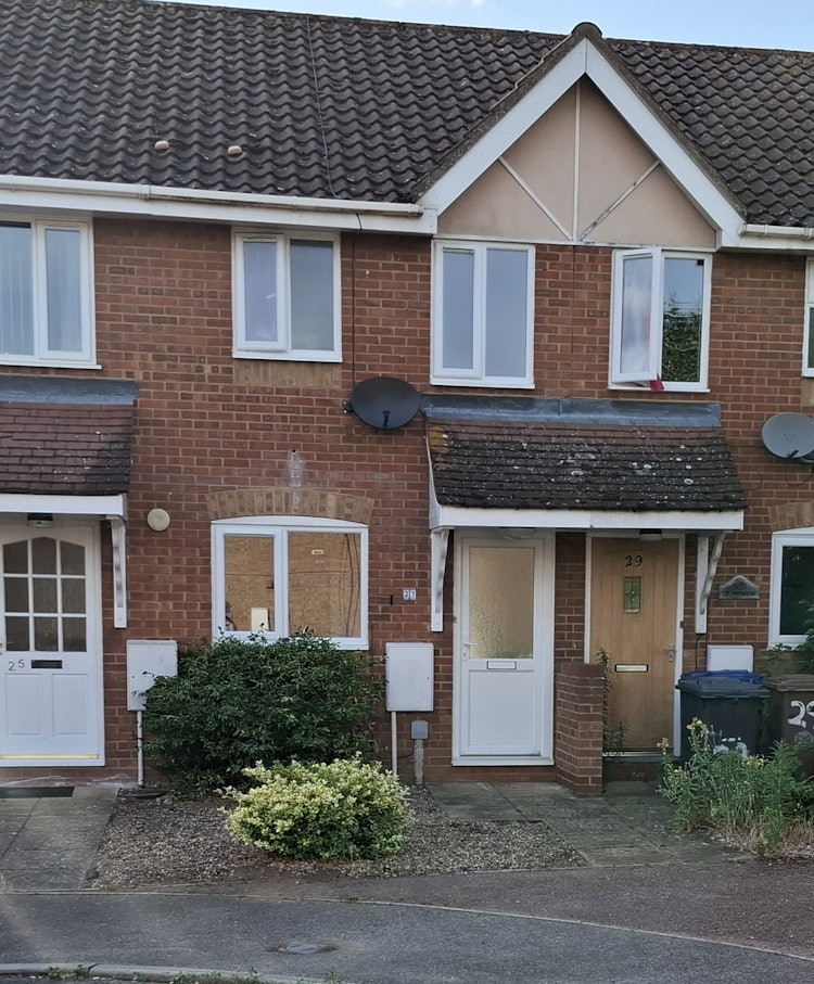 2 bedroom terraced house