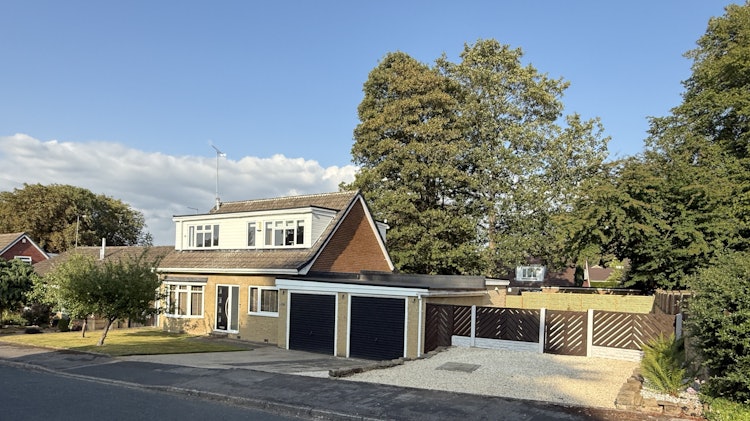 3 bedroom detached house