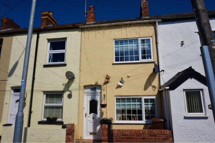 2 bedroom terraced house