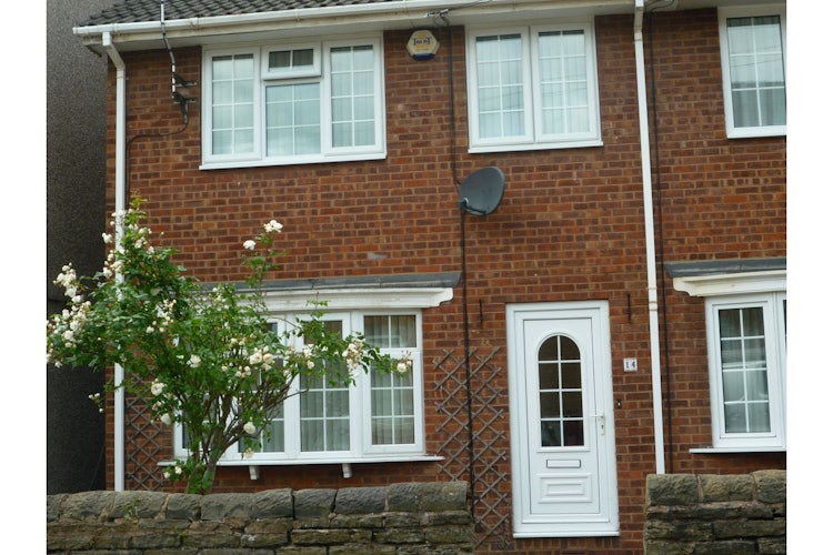 3 bedroom end of terrace house
