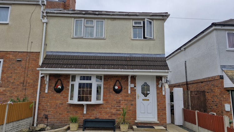 3 bedroom end of terrace house