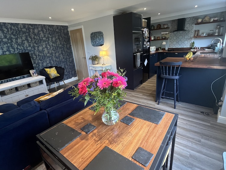 2 bedroom flat