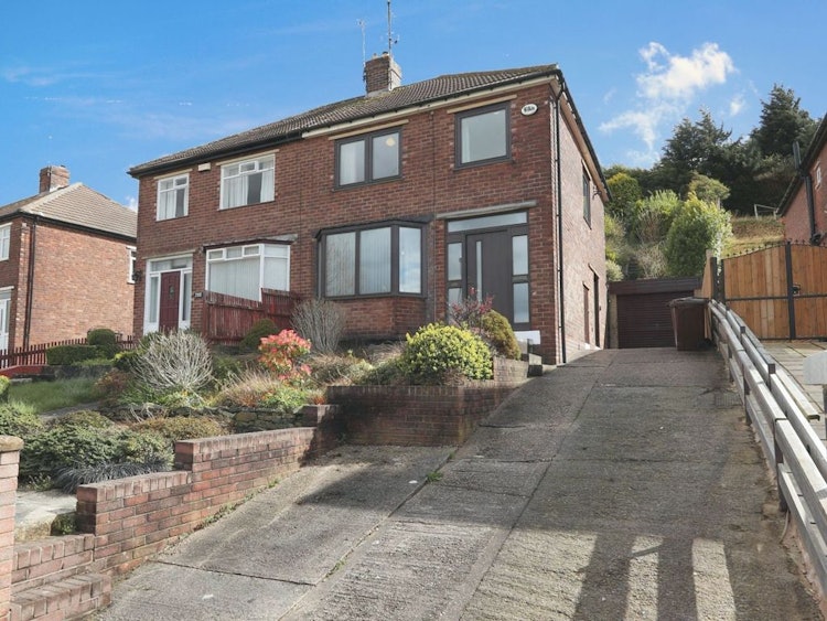 3 bedroom semi-detached house