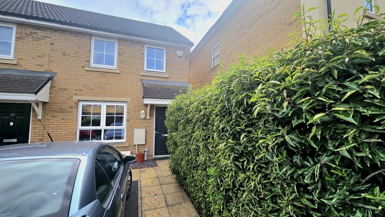 2 bedroom end of terrace house