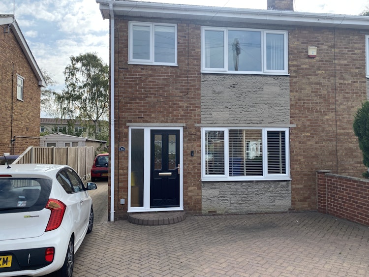 3 bedroom semi-detached house