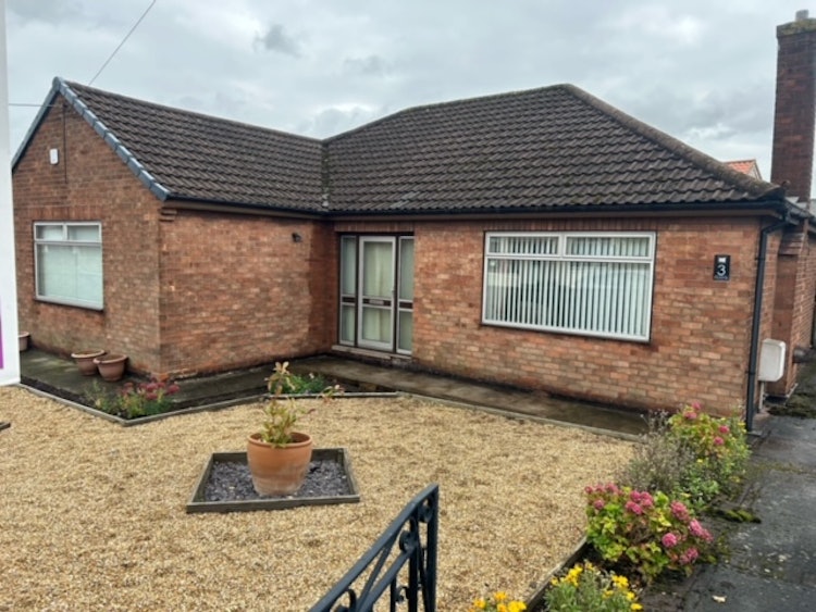 2 bedroom detached bungalow