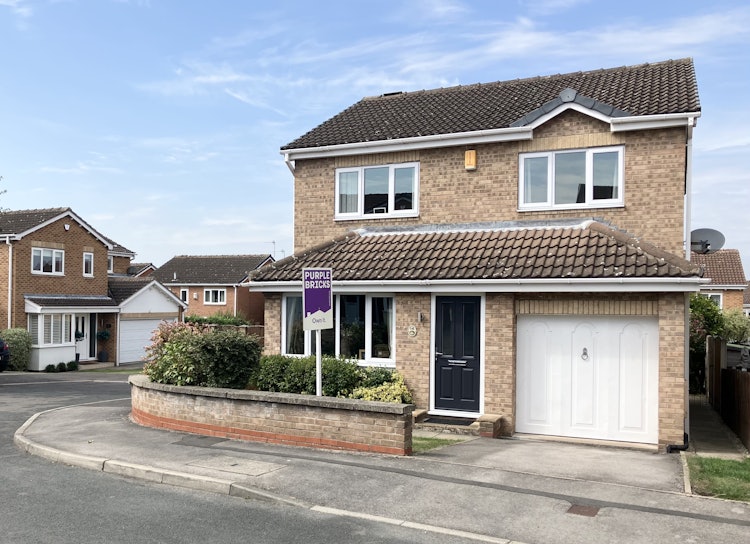 4 bedroom detached house