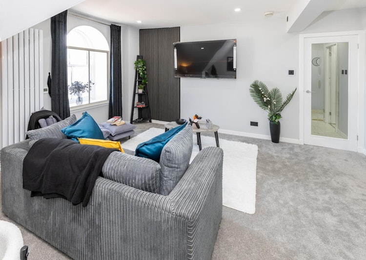 1 bedroom flat