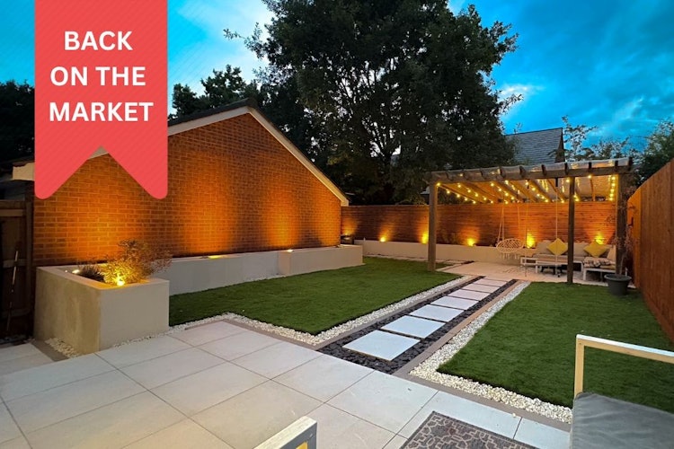 4 bedroom detached house