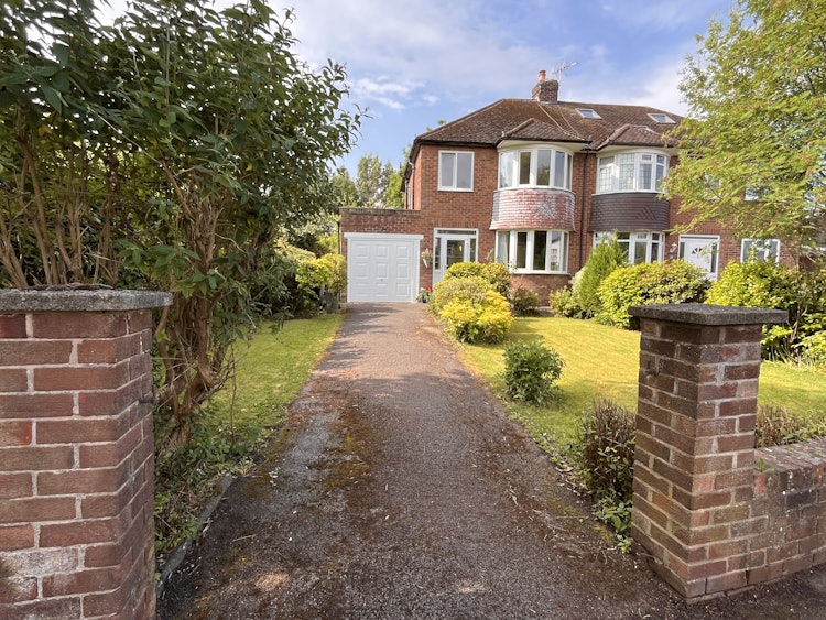 3 bedroom semi-detached house