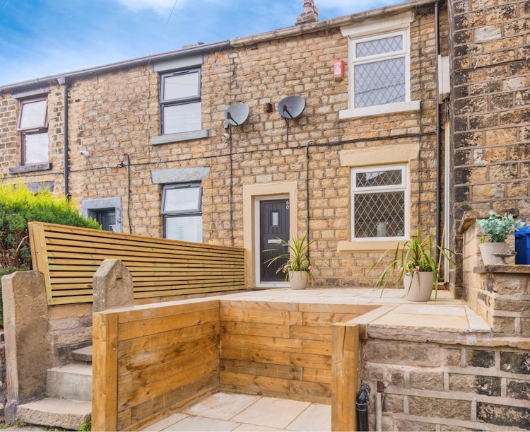2 bedroom terraced house