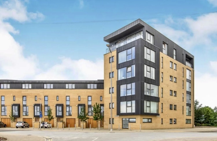 2 bedroom flat