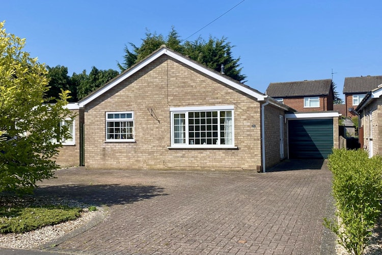 2 bedroom detached bungalow