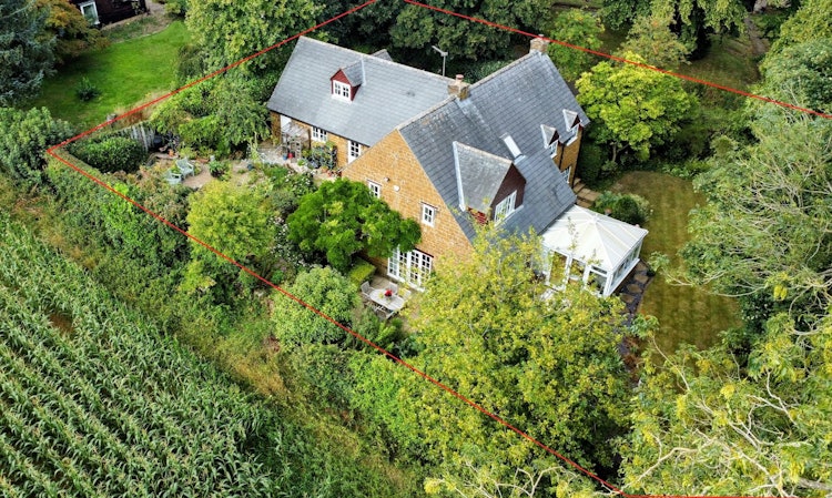4 bedroom detached house