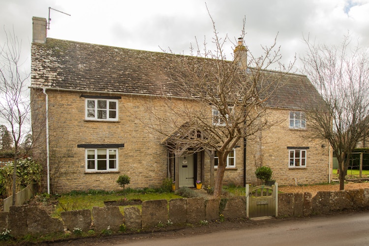 4 bedroom detached house