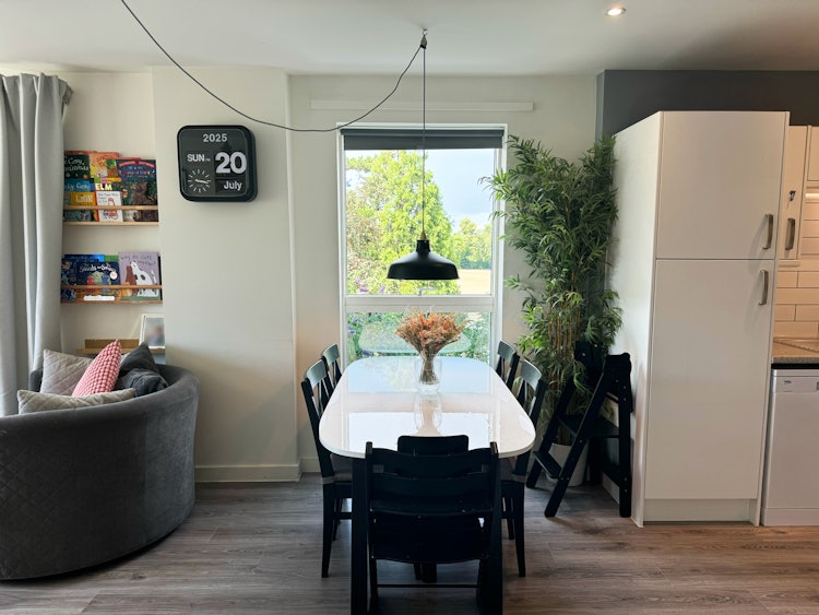 2 bedroom apartment