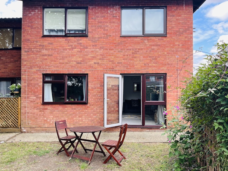 1 bedroom ground floor maisonette