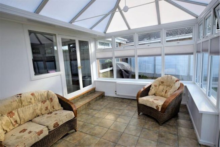 3 bedroom detached bungalow
