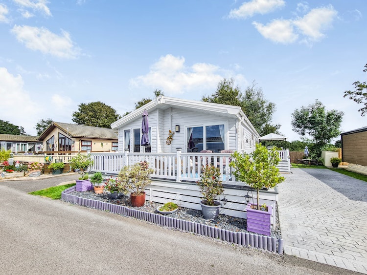 2 bedroom park home