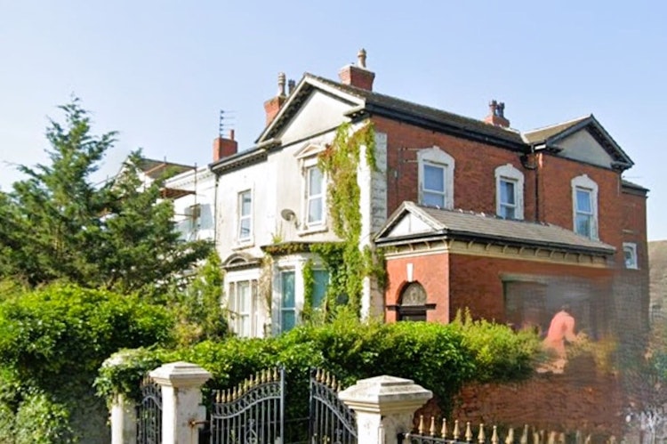 2 bedroom ground floor flat