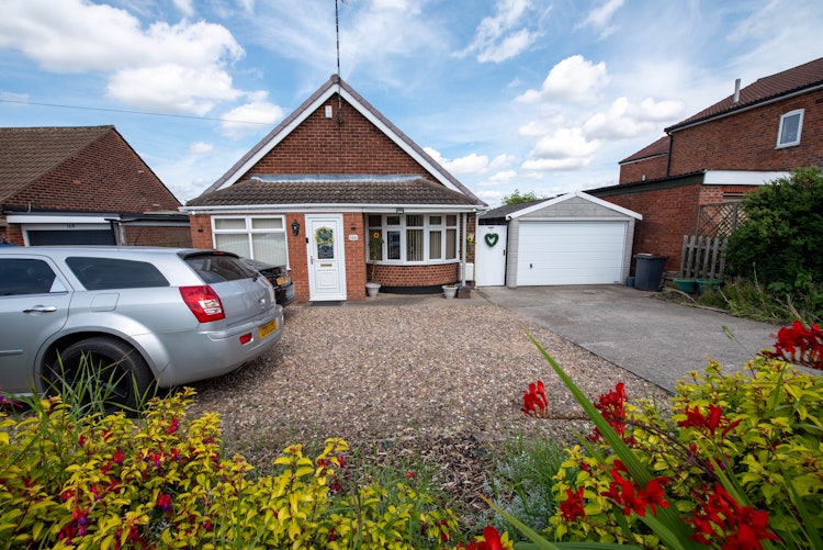 3 bedroom detached bungalow
