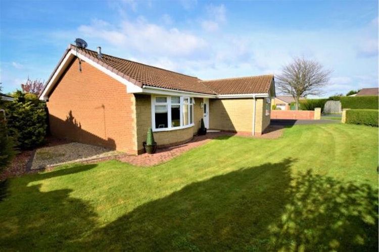 3 bedroom detached bungalow