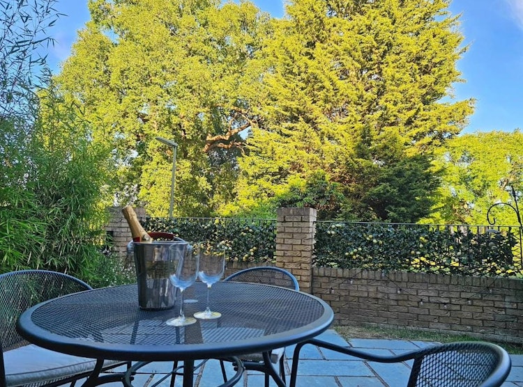 1 bedroom ground floor flat