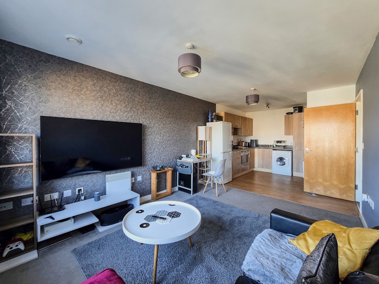 1 bedroom flat