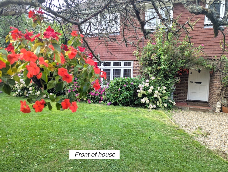 4 bedroom detached house