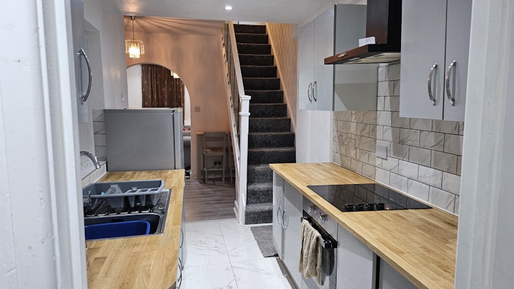 2 bedroom terraced house