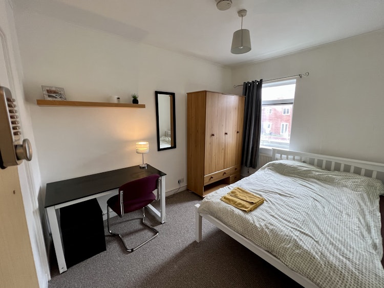 2 bedroom semi-detached house