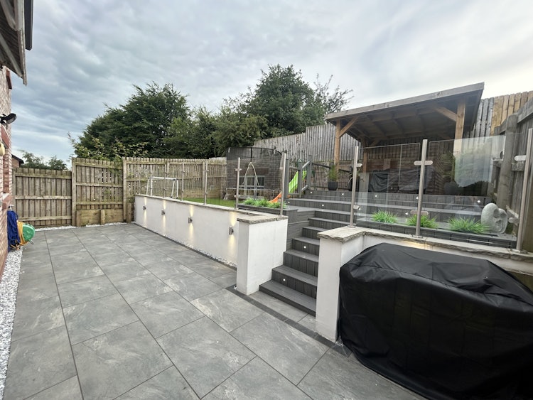 4 bedroom detached house