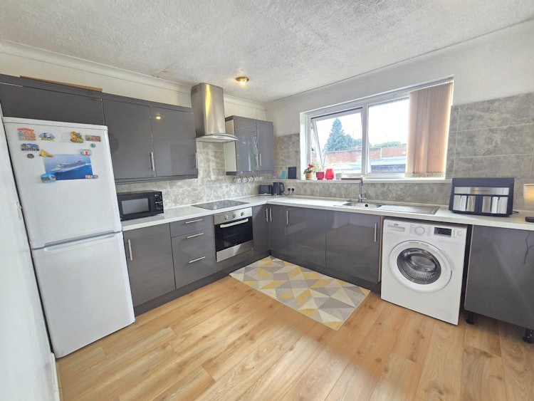 2 bedroom flat