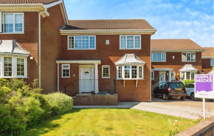 3 bedroom link detached house