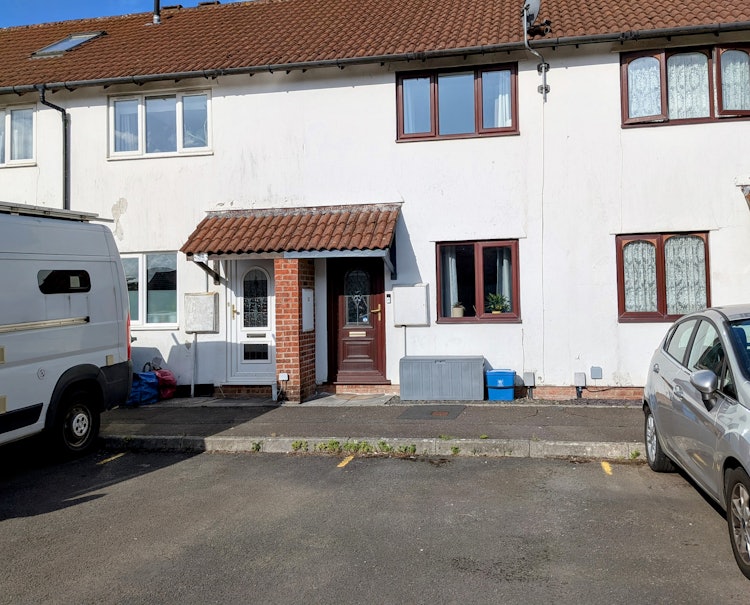 2 bedroom terraced house