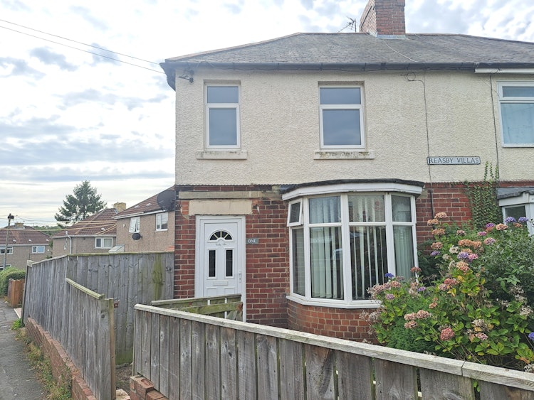 3 bedroom semi-detached house