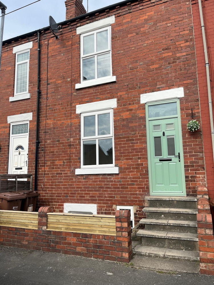 2 bedroom terraced house