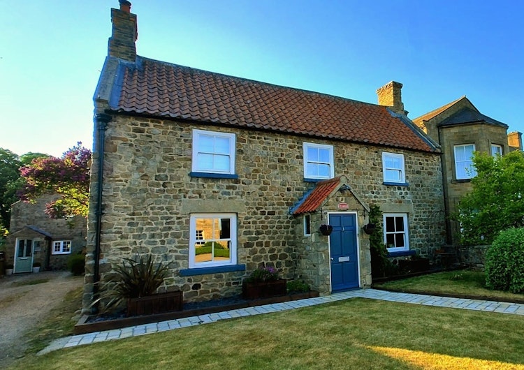 4 bedroom detached house