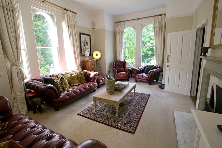 4 bedroom semi-detached house
