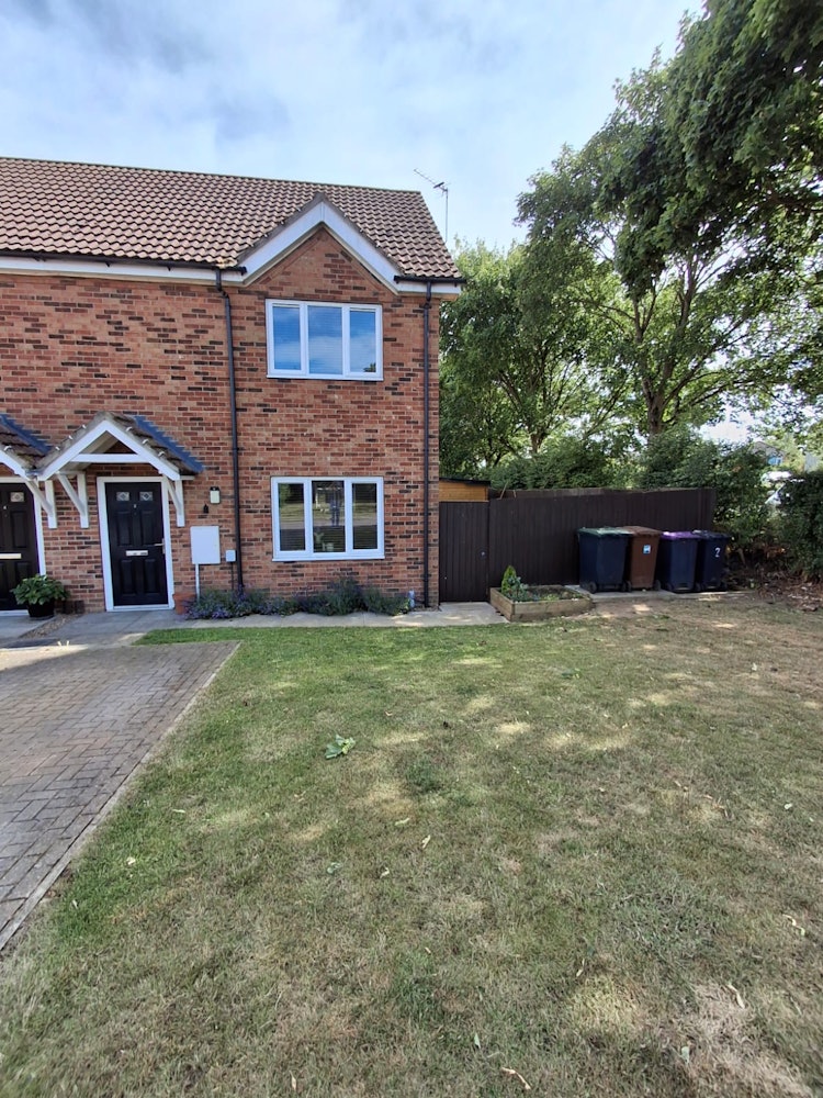2 bedroom semi-detached house
