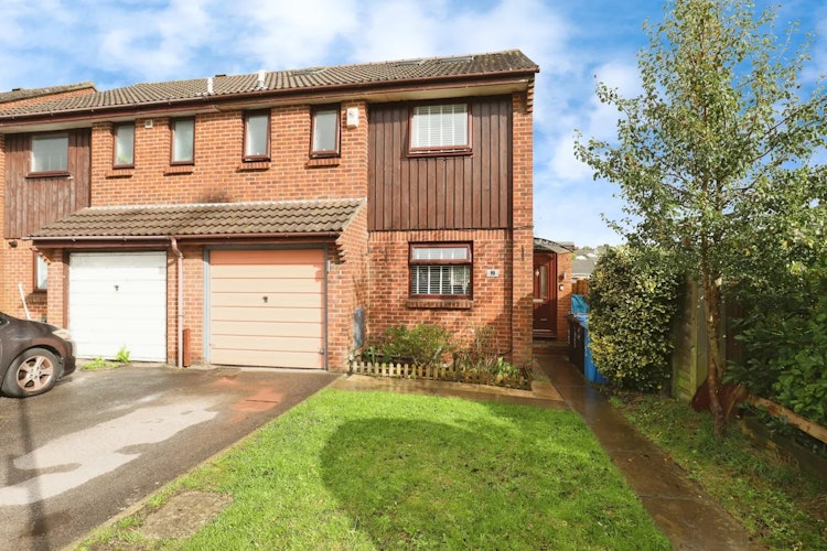 5 bedroom semi-detached house