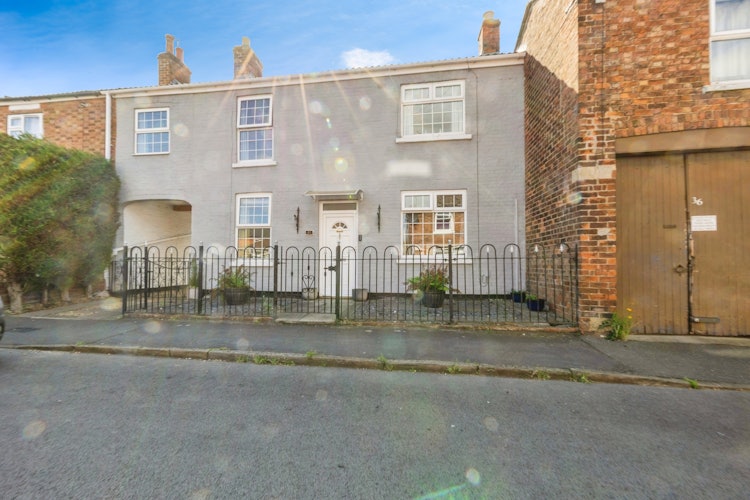 3 bedroom terraced house