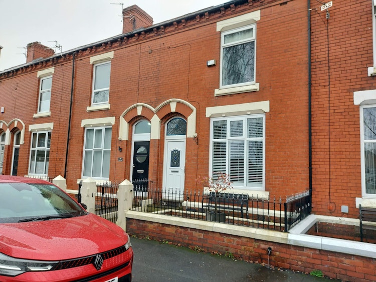 2 bedroom terraced house