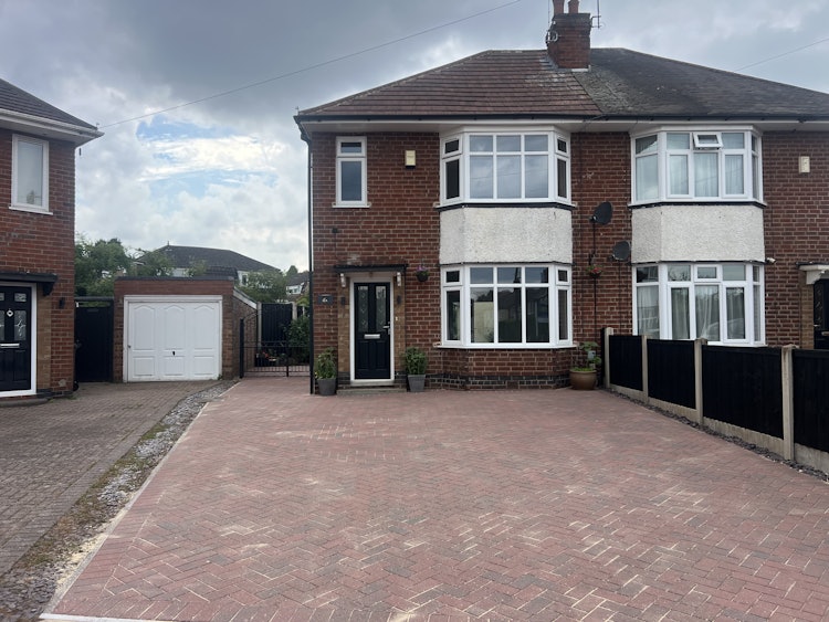3 bedroom semi-detached house