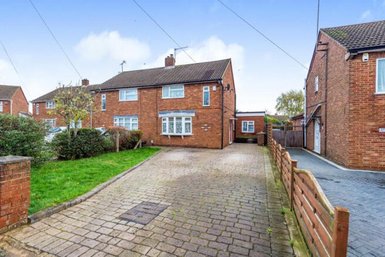 4 bedroom semi-detached house