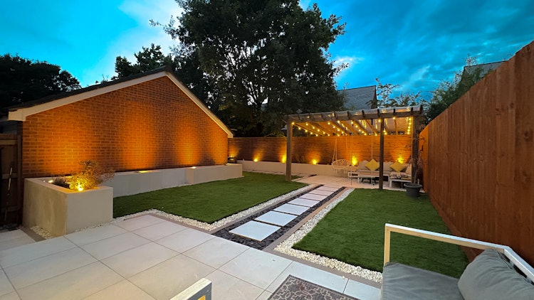 4 bedroom detached house